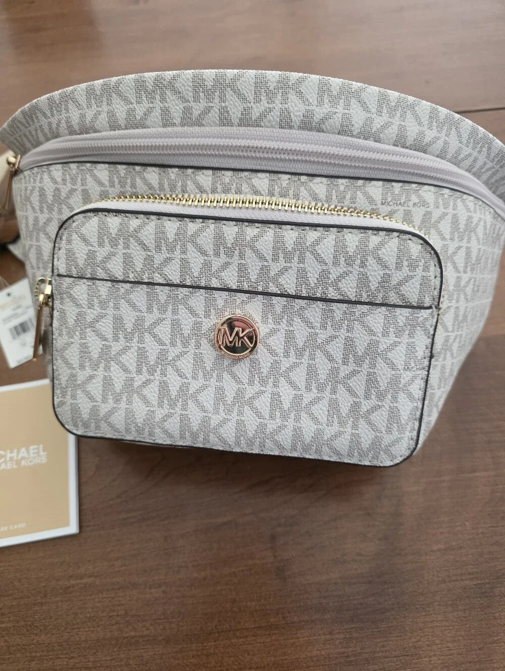 NWT Michael Kors Maisie Large 2-in-1 Signature Sling Belt Bag Vanilla